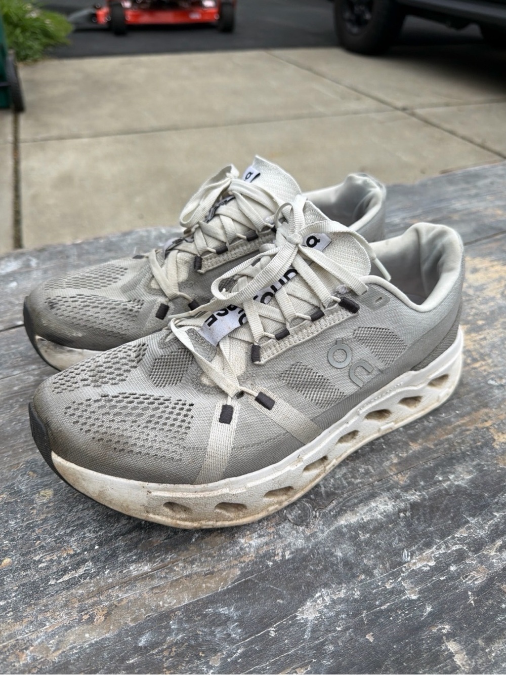 On Running Cloudsurfer Sneakers